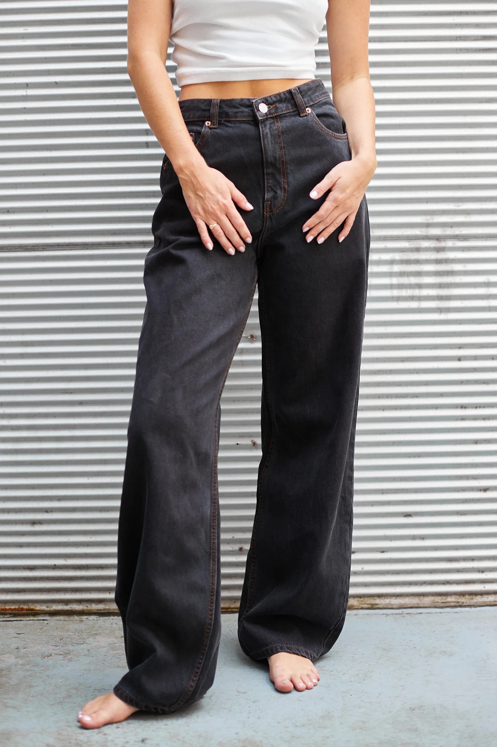 Donna Baggy Jeans - Dust Washed Black