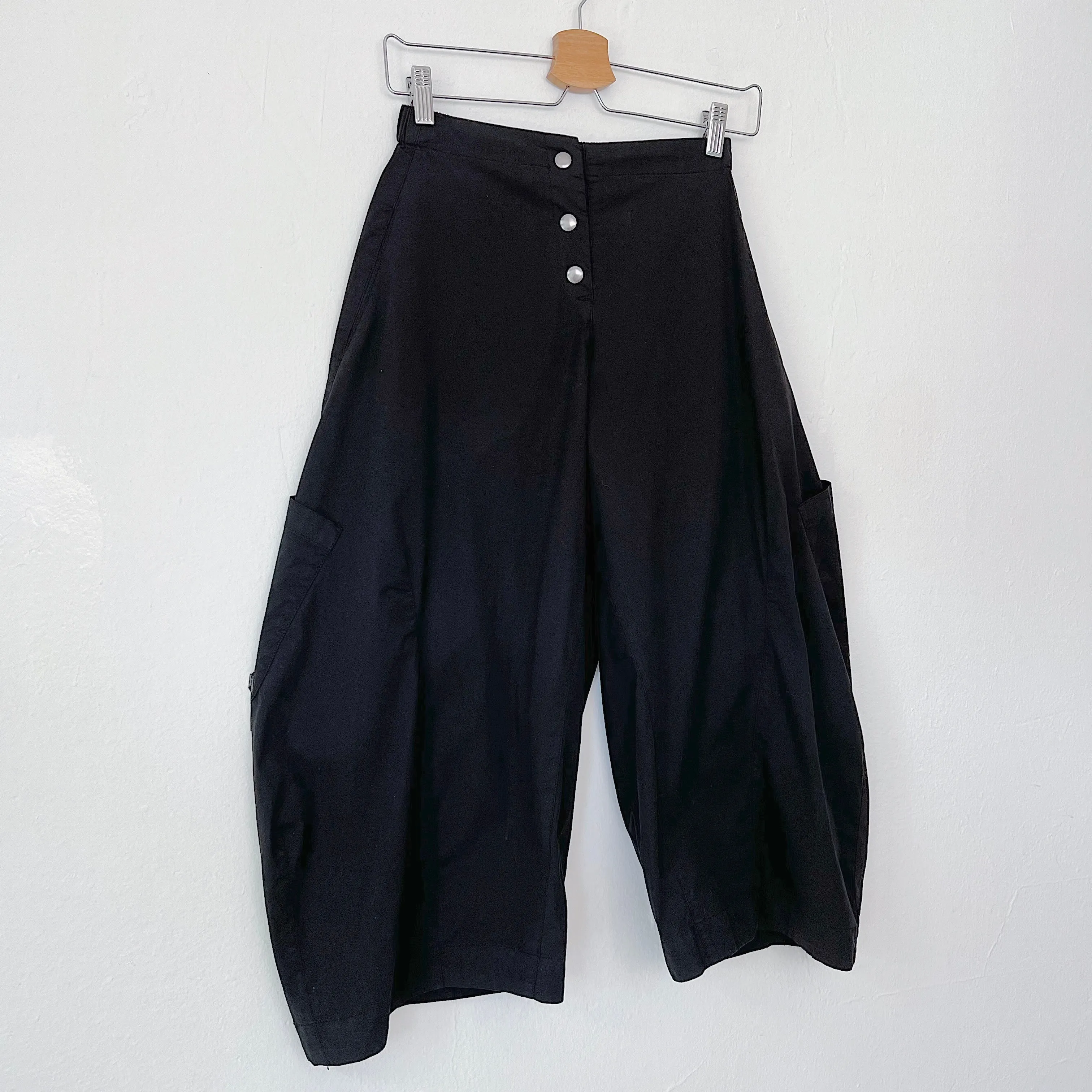 Eleven Stitch | Snap Front Pant in Black