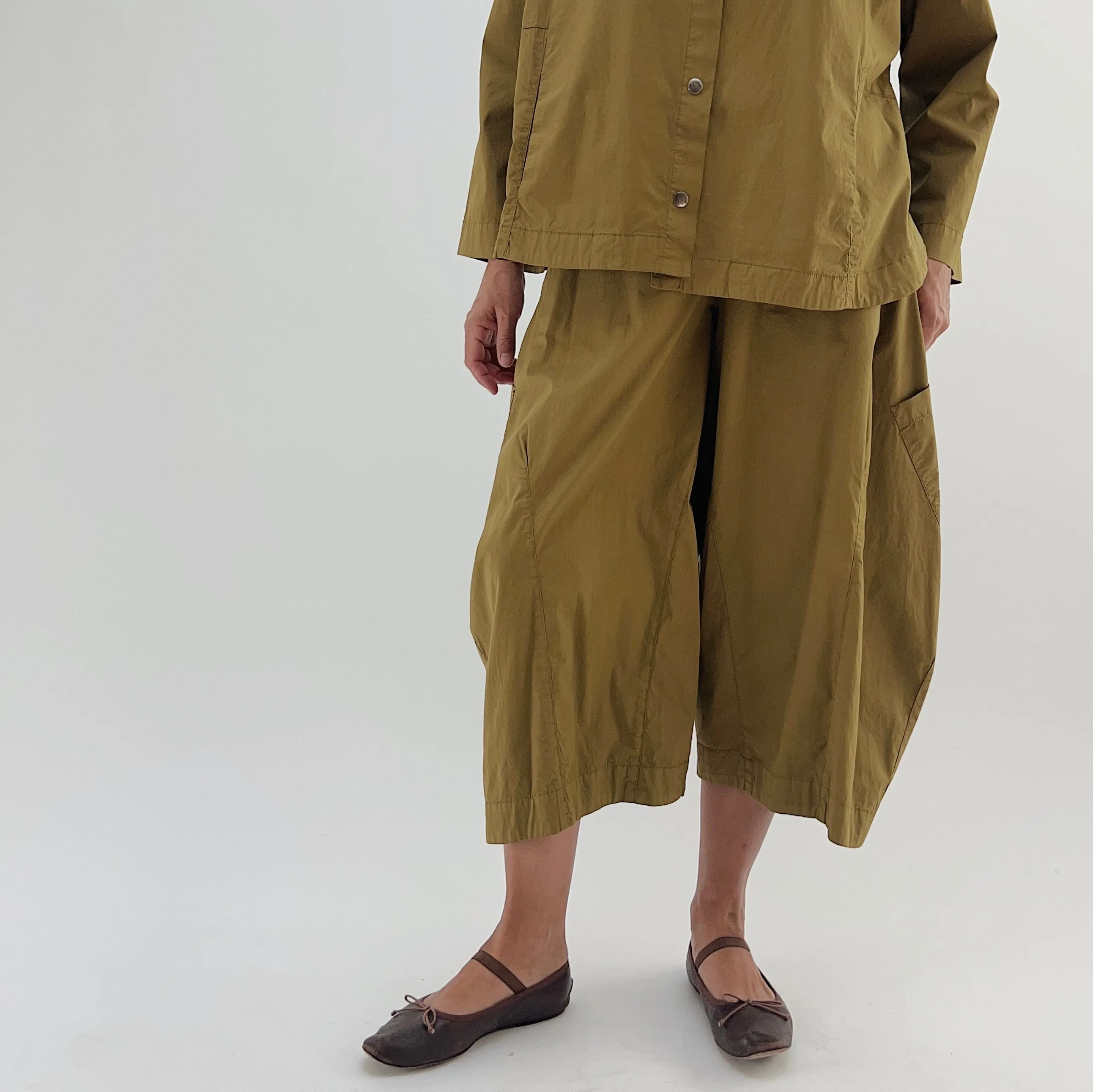 Eleven Stitch | Snap Front Pant in Olive