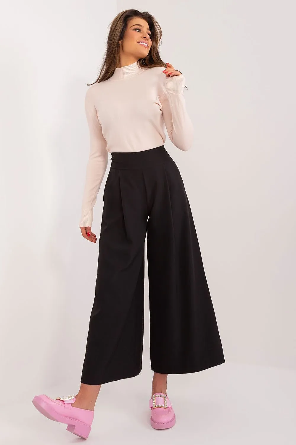 Women trousers model 192504 Italy Moda